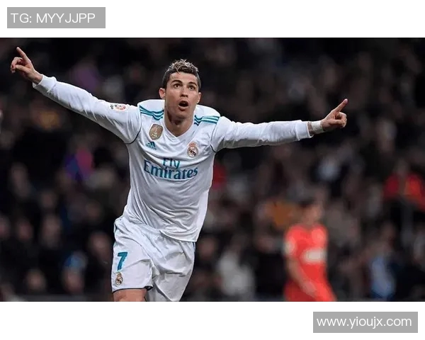 足球明星C罗魅力素描展现他的传奇风采与无尽激情