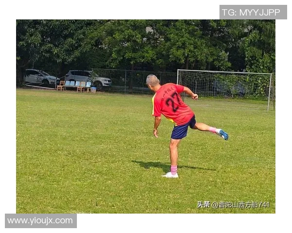 从普通球员到足球明星的蜕变之路克罗斯的转会启示